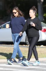 JENNIFER GARNER Out for Coffee with a Friend in Brenwtood 05/12/2022