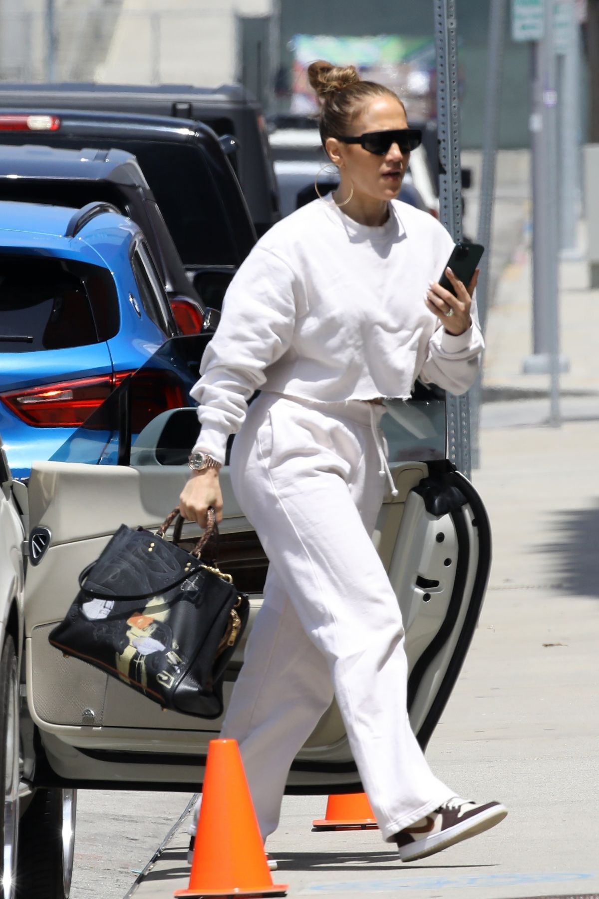 JENNIFER LOPEZ Heading to a Dance Studio in Los Angeles 05/24/2022 ...