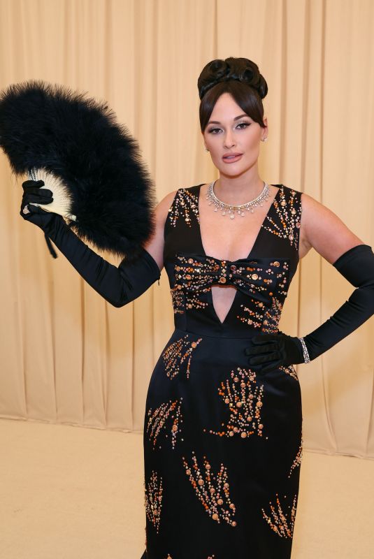 KACEY MUSGRAVES at Met Gala Celebrating In America: An Anthology of Fashion in New York 05/02/2022