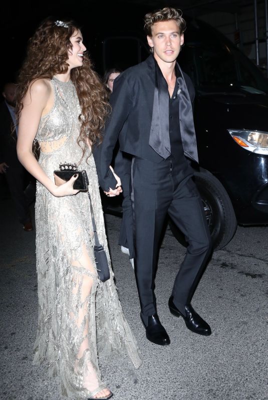 KAIA GERBER Arrives at Her Hotel After Met Gala in New York 05/02/2022