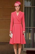 KATE MIDDLETON Arrives at a Royal Garden Party at Buckingham Palace in London 05/18/2022