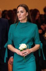 KATE MIDDLETON Presents Queen Elizabeth II Award for British Design in London 05/04/2022