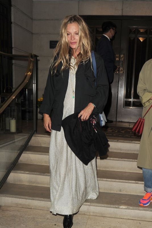 KATE MOSS Leaves China Tang Restaurant in London 05/12/2022