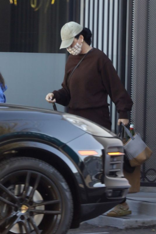 KATY PERRY Leaves Her Office in West Hollywood 05/10/2022
