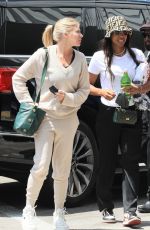 KELLY ROWLAND Arrives at LAX Airport in Los Angeles 05/16/2022