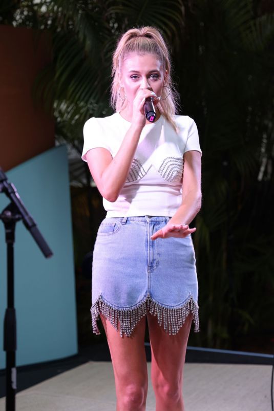 KELSEA BALLERINI at Sports Illustrated Swimsuit Celebrates Launch of 2022 Issue in Hollywood 05/21/2022