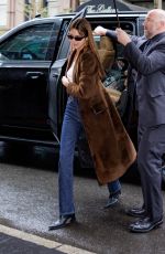 KENDALL JENNER Arrives at Carlyle Hotel in New York 05/02/2022