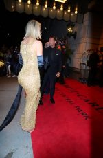 KHLOE KARDASHIAN Arrives at Ritz Carlton Hotel in New York 05/02/2022