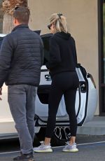 KHLOE KARDASHIAN Out in Los Angeles 05/04/2022