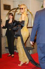 KHLOE KARDASHIAN Returns to Her Hotel After Met Gala in New York 05/02/2022