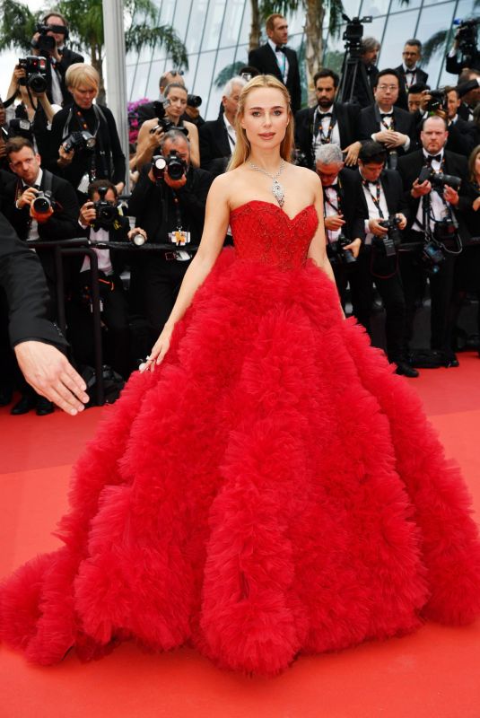 KIMBERLEY GARNER at Forever Young Premiere at 75th Annual Cannes Film Festival 05/22/2022