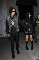 KOURTNEY KARDASHIAN and Travis Barker Leaves Their Hotel in New York 05/01/2022