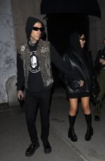 KOURTNEY KARDASHIAN and Travis Barker Leaves Their Hotel in New York 05/01/2022