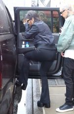 KOURTNEY KARDASHIAN and Travis Barker Out in New York 05/02/2022