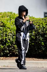 KOURTNEY KARDASHIAN Out for Smoothie from Sunlife Organics in Calabasas 05/16/2022