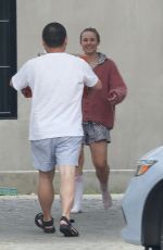 KRISTEN BELL Gets a Bunch of Pizzas Delivered to Her House in Los Angeles 05/28/2022
