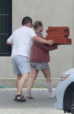 KRISTEN BELL Gets a Bunch of Pizzas Delivered to Her House in Los Angeles 05/28/2022
