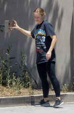 KRISTEN BELL Returns Her Home in Los Feliz 05/15/2022