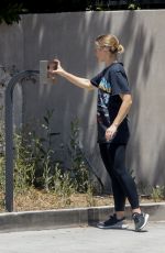 KRISTEN BELL Returns Her Home in Los Feliz 05/15/2022