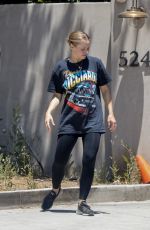 KRISTEN BELL Returns Her Home in Los Feliz 05/15/2022
