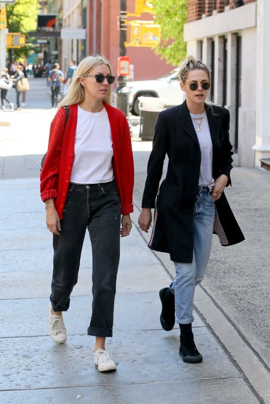 KRISTEN STEWART and DYLAN MEYER Out in New York 05/09/2022
