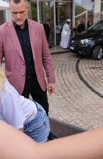 KRISTEN STEWART Arrives at Martinez Hotel in Cannes 05/22/2022