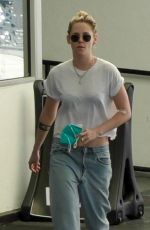 KRISTEN STEWART Arrives at Medical Building in Beverly Hills 05/18/2022