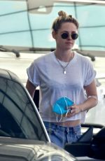 KRISTEN STEWART Arrives at Medical Building in Beverly Hills 05/18/2022