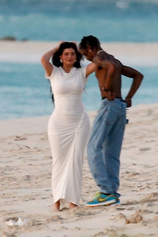KYLIE JENNER and Travis Scott in Romantic Sunset in Turks and Caicos 05/03/2022