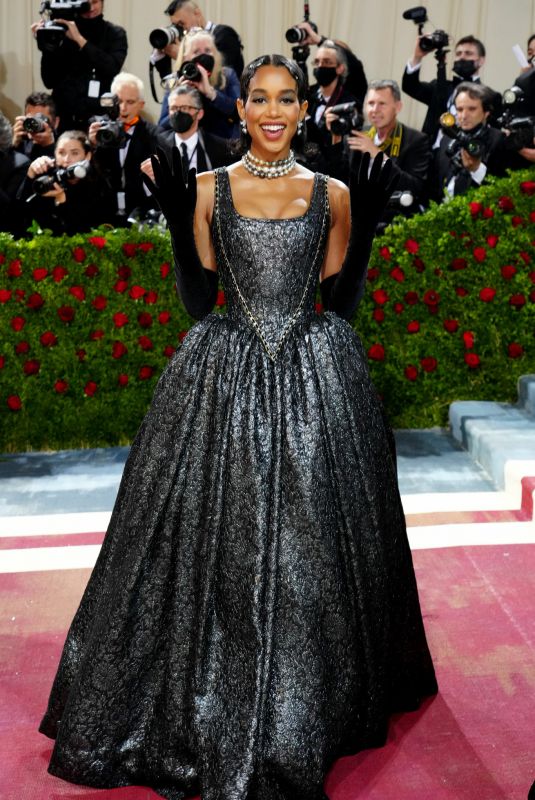 LAURA HARRIER at Met Gala Celebrating In America: An Anthology of Fashion in New York 05/02/2022