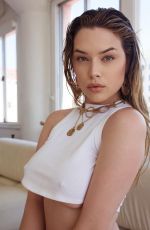 LAUREN SUMMER - Instagram Photos 05/16/2022