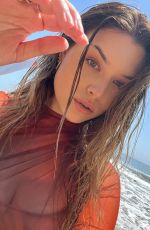 LAUREN SUMMER - Instagram Photos 05/16/2022