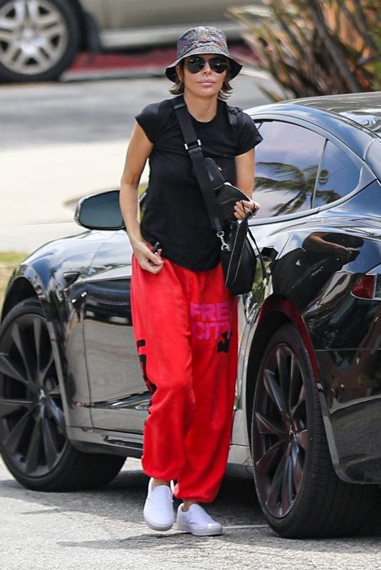LISA RINNA Out and About in Pacific Palisades 05/16/2022