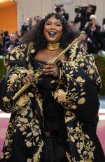 LIZZO at Met Gala Celebrating In America: An Anthology of Fashion in New York 05/02/2022