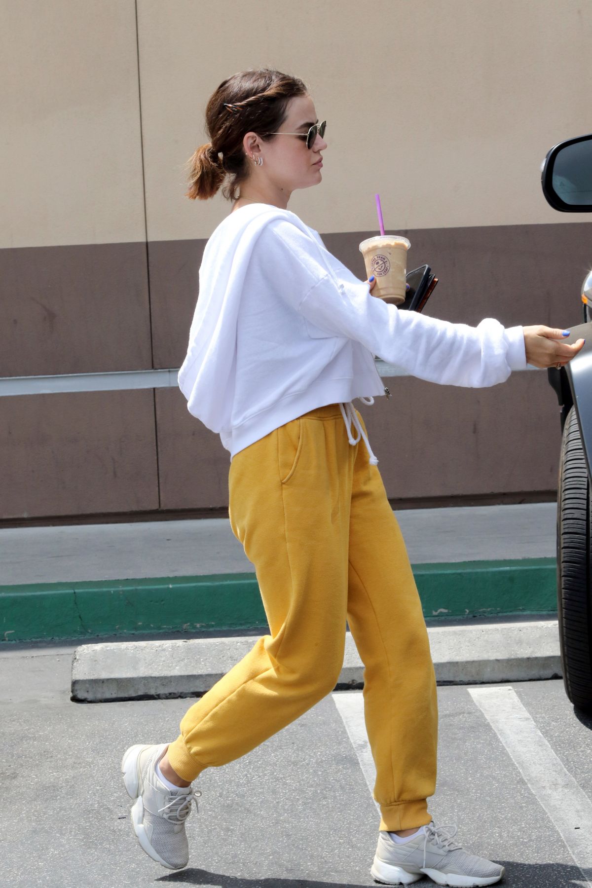 LUCY HALE Out for Iced Coffee in Los Angeles 05/03/2022 – HawtCelebs