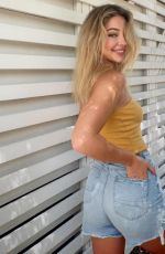 MADELYN CLINE for American Eagle Spring 2022 Campaign 05/05/2022