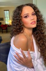 MADISON PETTIS - Instagram Photos and Video 05/09/2022