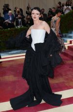 MAISIE WILLIAMS at Met Gala Celebrating In America: An Anthology of Fashion in New York 05/02/2022