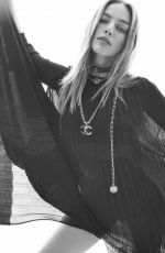 MARGOT ROBBIE for Chanel