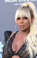 MARY J. BLIGE at 2022 Billboard Music Awards in Las Vegas 05/15/2022