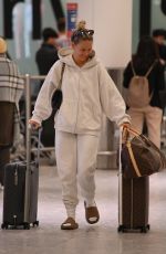 MOLLY MAE HAGUE and Tommy Fury at Heathrow Airport in Los Angeles 05/12/2022