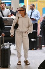 MOLLY MAE HAGUE and Tommy Fury at Heathrow Airport in Los Angeles 05/12/2022