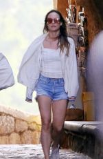 OLIVIA WILDE and Harry Styles on Their Holiday in Italy 05/10/2022