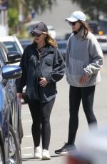 Pregnant KATHERINE and CHRISTINA SCHWARZENEGGER Out for Breakfast in Pacific Palisades 05/09/2022