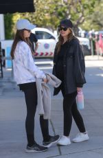 Pregnant KATHERINE and CHRISTINA SCHWARZENEGGER Out for Breakfast in Pacific Palisades 05/09/2022