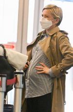 Pregnant MICEHLLE WILLIAMS Out in New York 05/25/2022