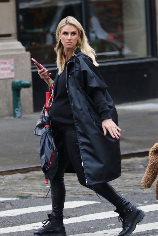 Pregnant NICKY HILTON Out and About in New York 05/02/2022
