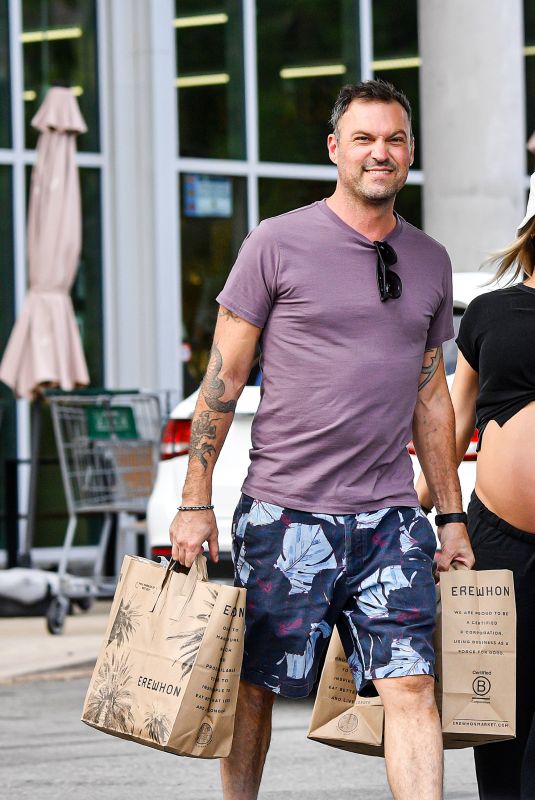 Pregnant SHARNA BURGESS and Brian Austin Green Shopping at Erewhon in Calabasas 04/28/2022
