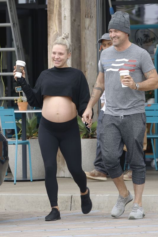 Pregnant SHARNA BURGESS and Brian Austin Out in Malibu 05/18/2022