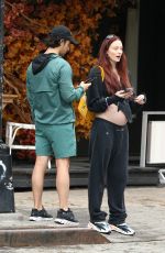 Pregnant SOPHIE TURNER and Joe Jonas Arrives Out in New York 055/02/2022